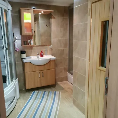 Apartment Nuhun Evleri